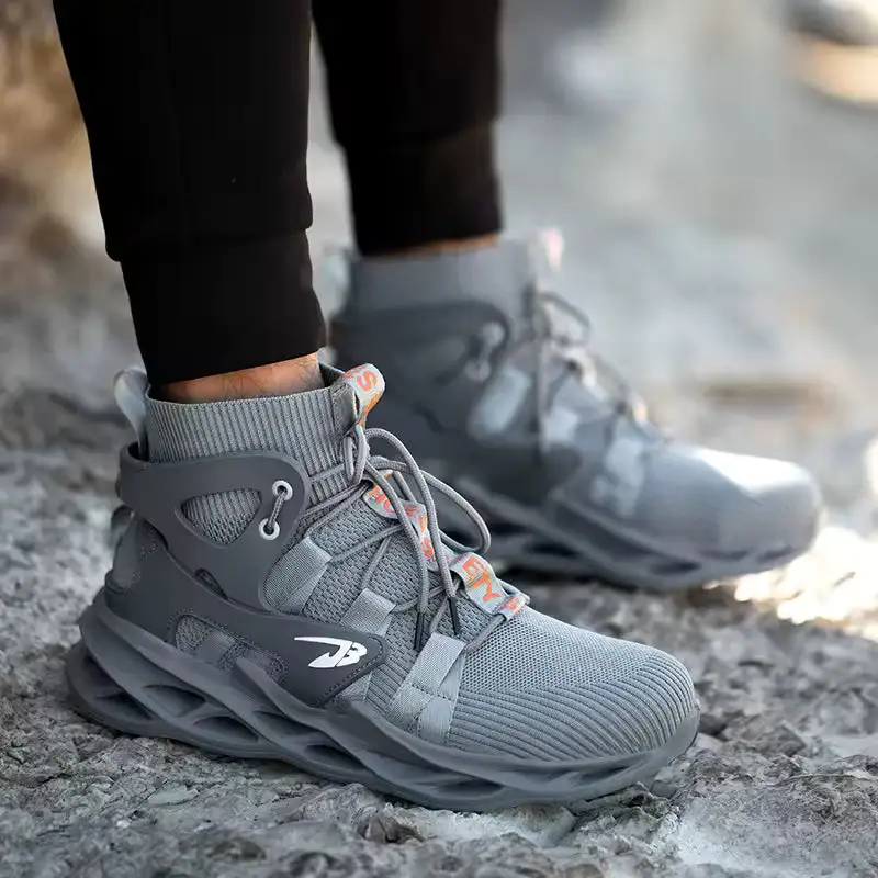 Men's Structured Cushioned Boots