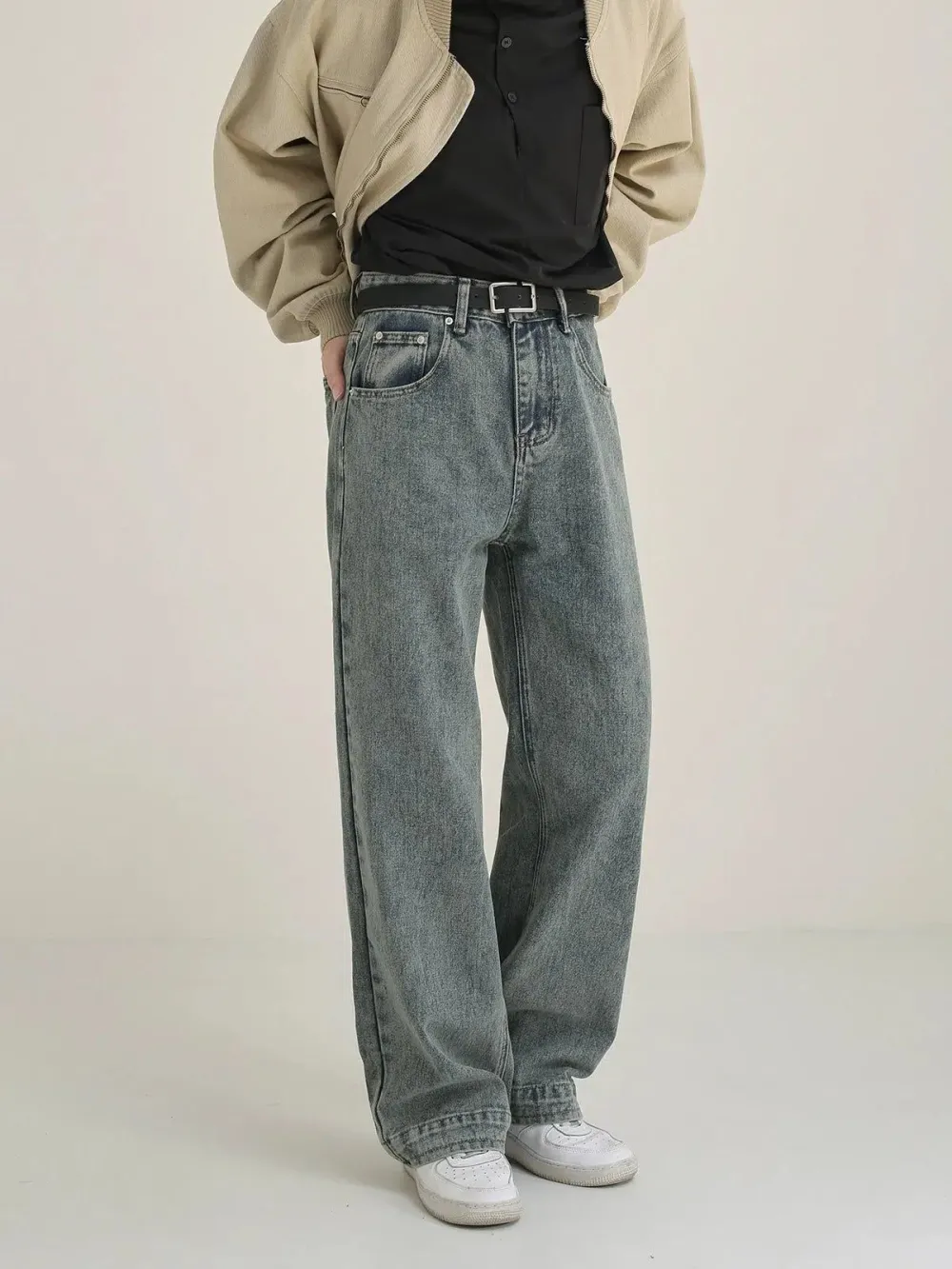 Regular Cut Washed Jeans