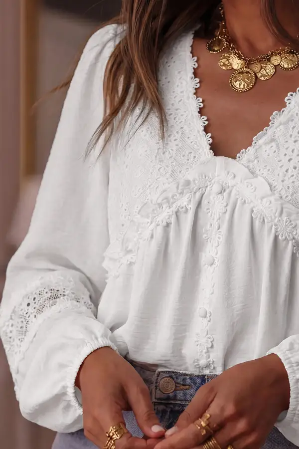 Lace Chic Blouse