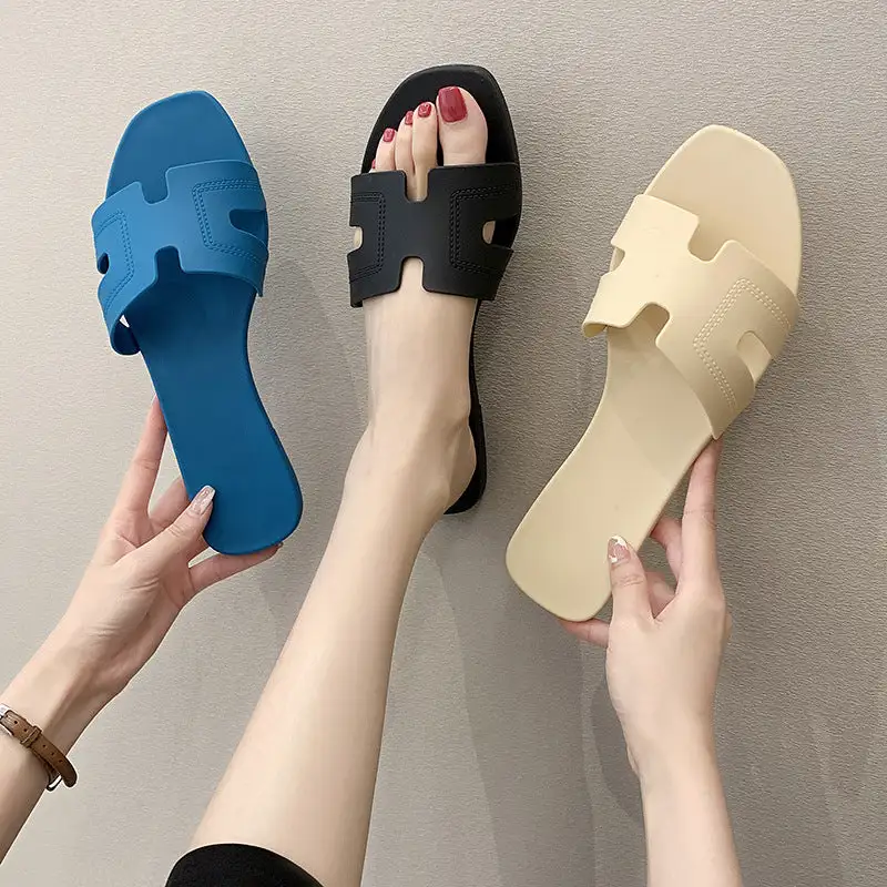 Flexible Slide Sandals