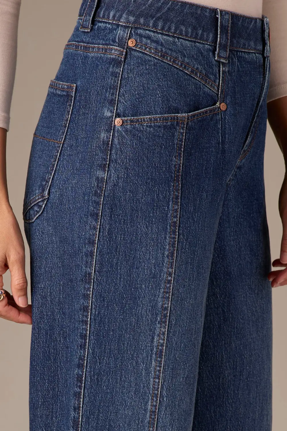 High Rise Barely Barrel Jeans V-pockets Front Panels