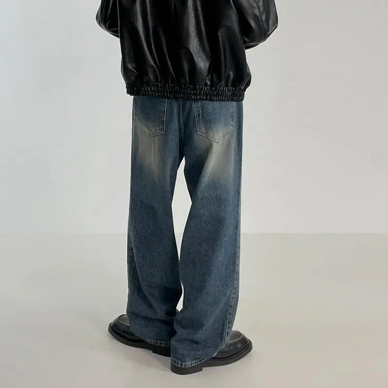 Loose Bootcut Jeans