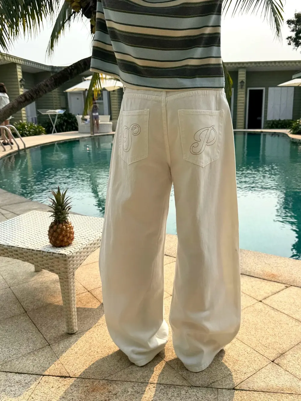 Minimalist Basic Jeans