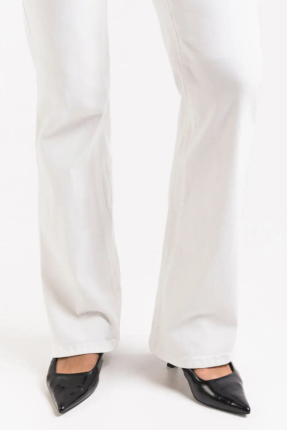 Classic Low Rise Bootcut Jeans