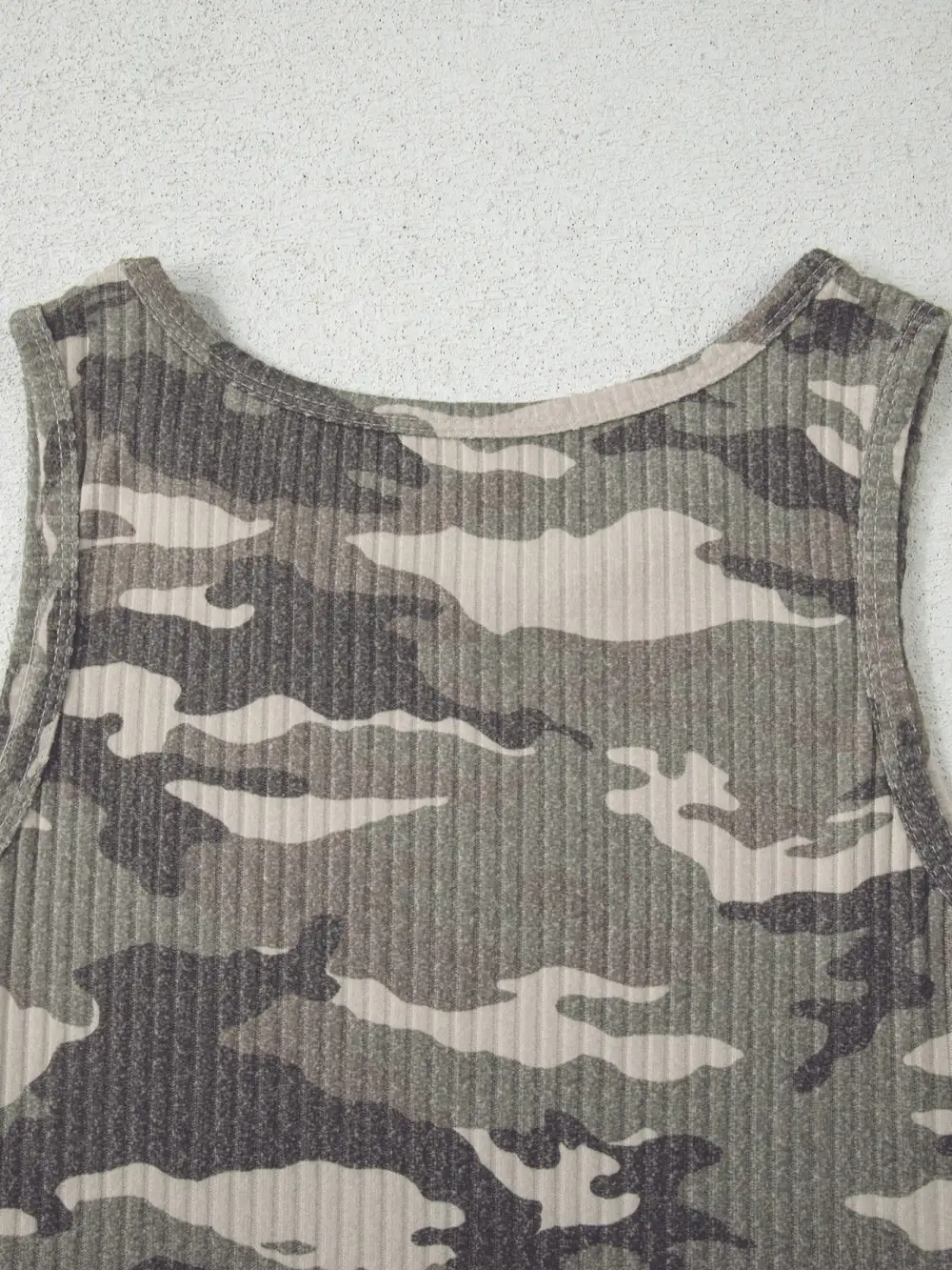 Round-Neck Ribbed-Knit Camouflage Tank Top
