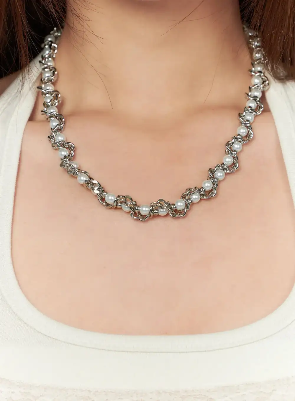 Twisted Faux Pearl Necklace