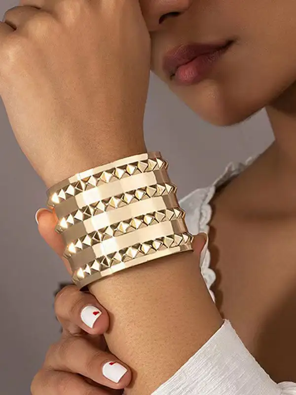Contemporary Geometric Alloy Statement Bracelet And Ring Set