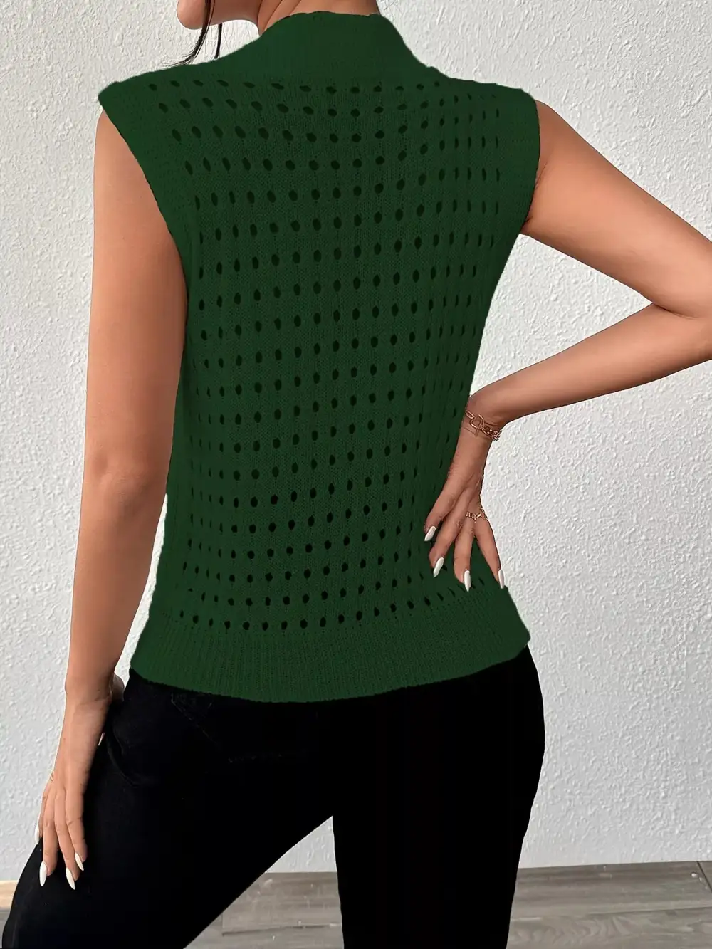 Round-Neck Knit Tank Top