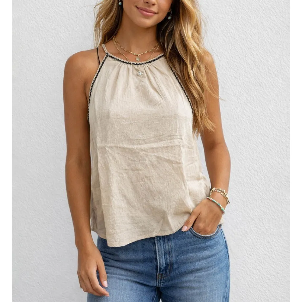 Embroidery Halter Neck Back Sleeveless Top
