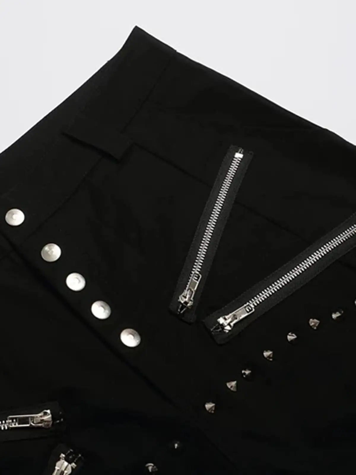 Wide-Leg Zipper-Detail Shorts