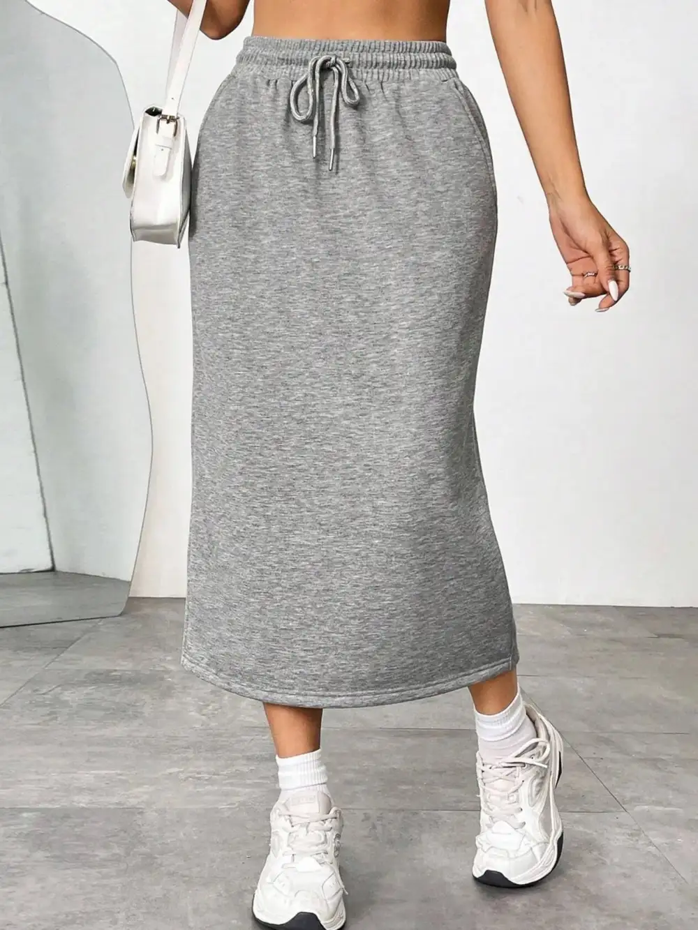 Fine Drawstring Pocket Detail Skirt