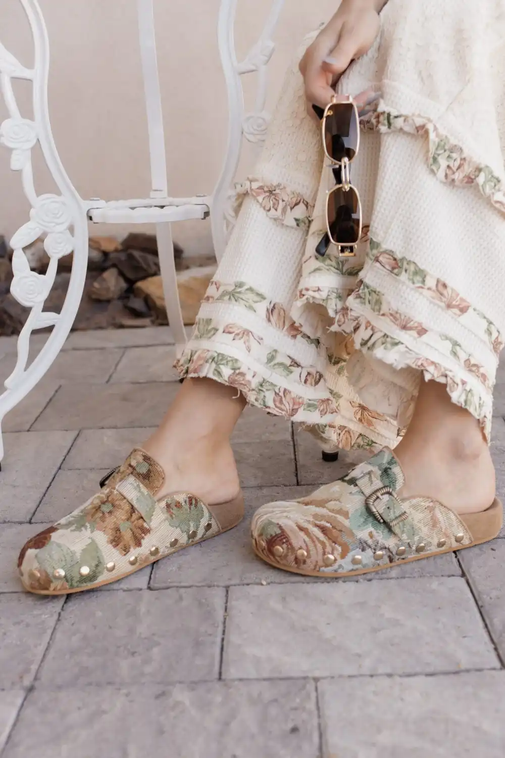 Studded Relaxed Heeled Sandals