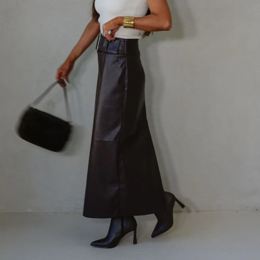 Refined Faux Leather Back Slit High Rise Skirt