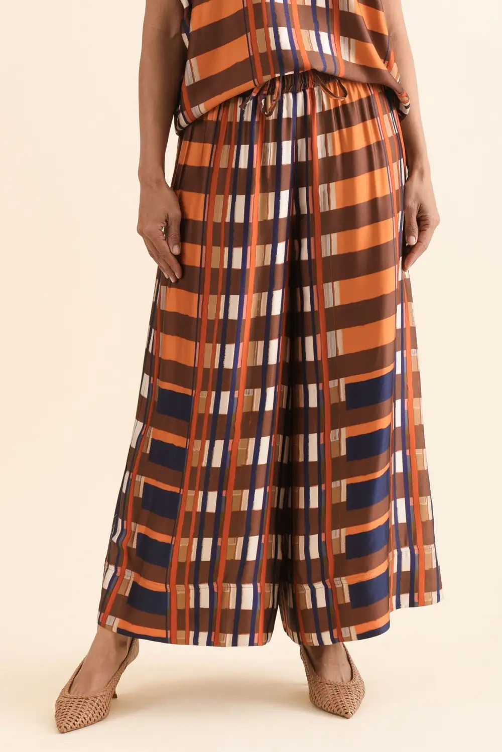 Viscose Pants With Mid Rise And Elastic Waist