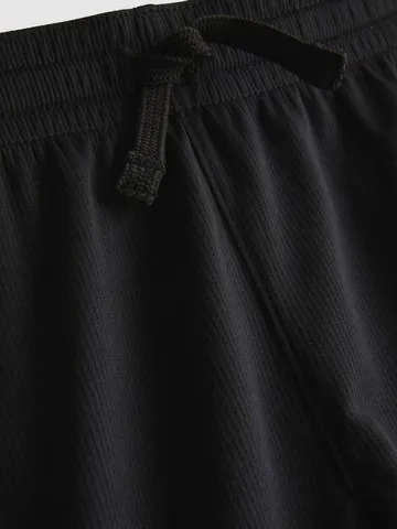 1.5-7yrs | Active Shorts