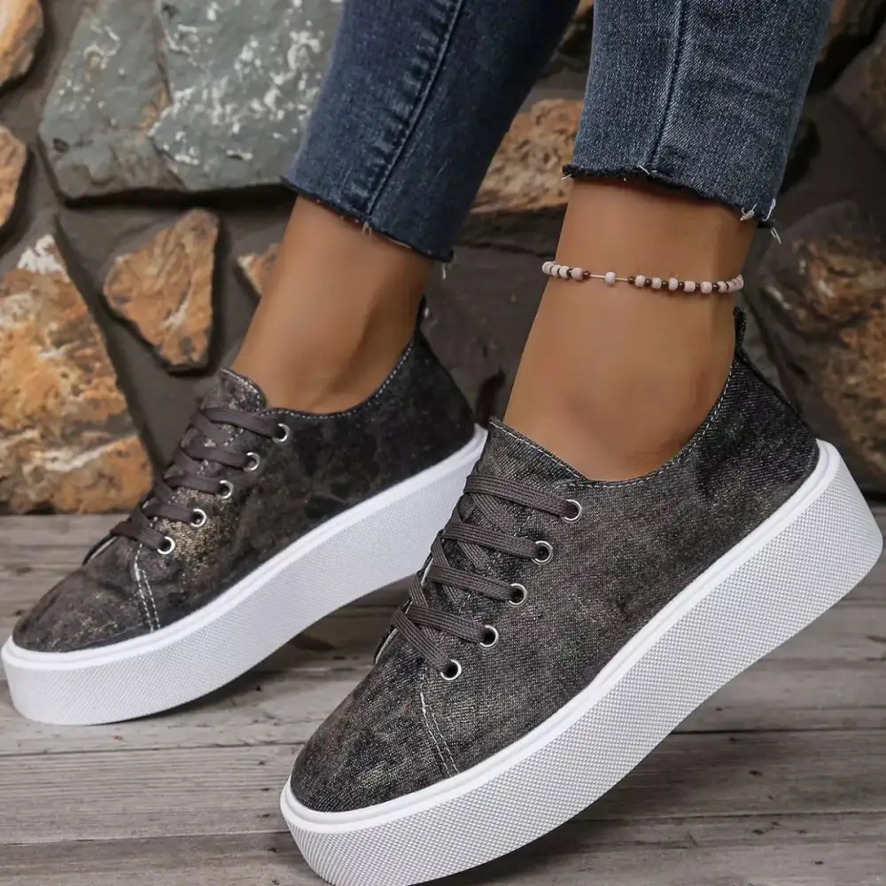 Classic Round Toe Platform Sneakers