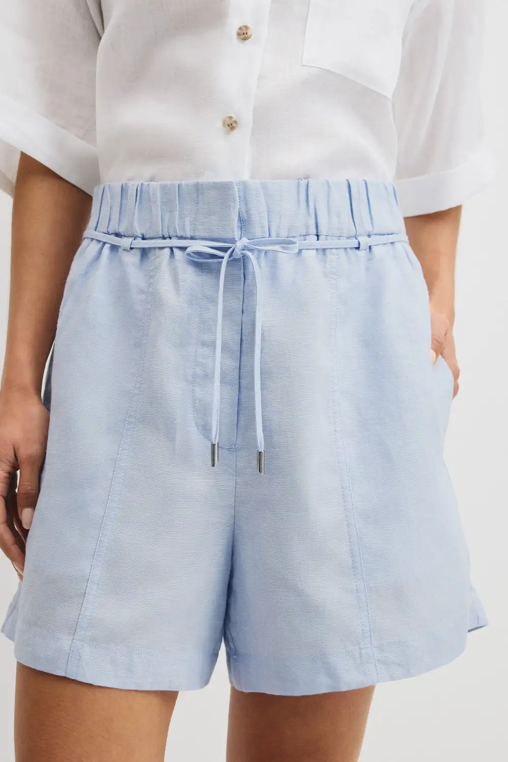 Women's Contemporary Linen Shorts