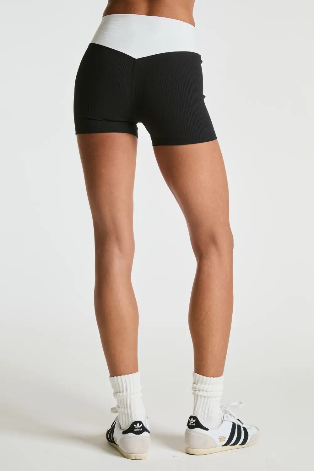 Two-Tone Ribbed Yoga Shorts