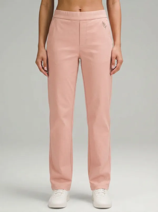 Women's Classic Weekend Leaf Printed Mid Rise Straight Leg Pants