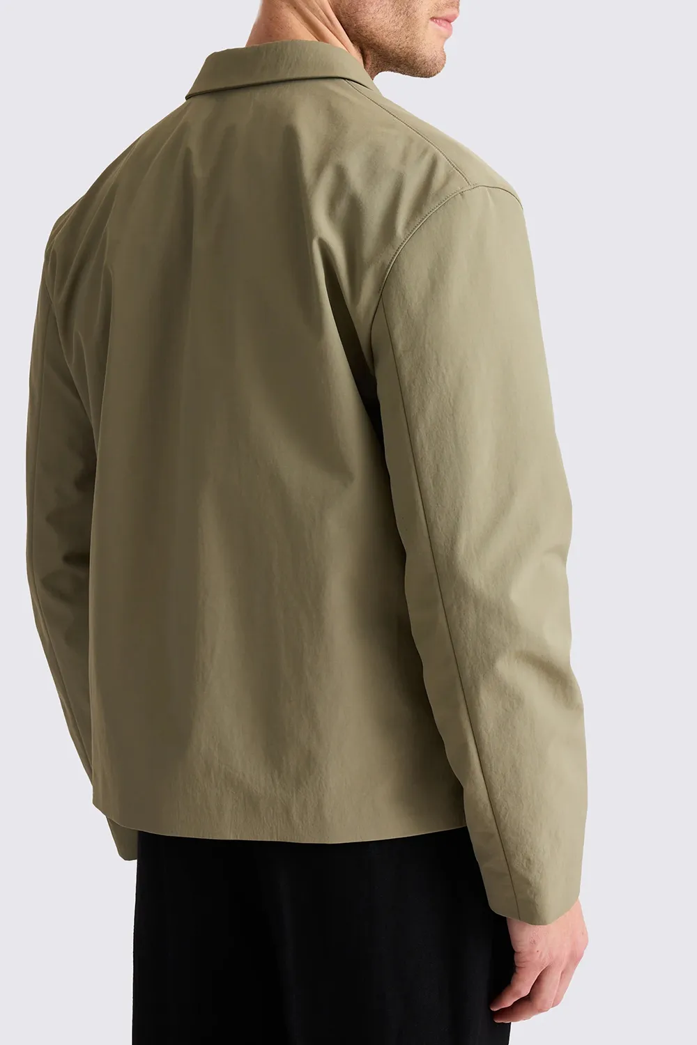 Stylish And Minimalist Men's Khaki Nylon Jacket