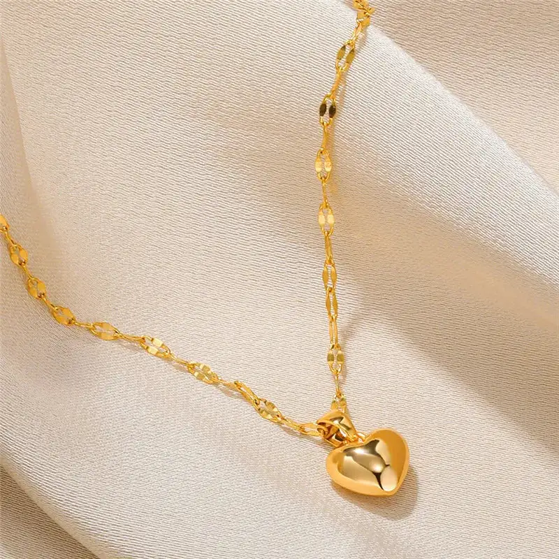Heart Puffed Necklace