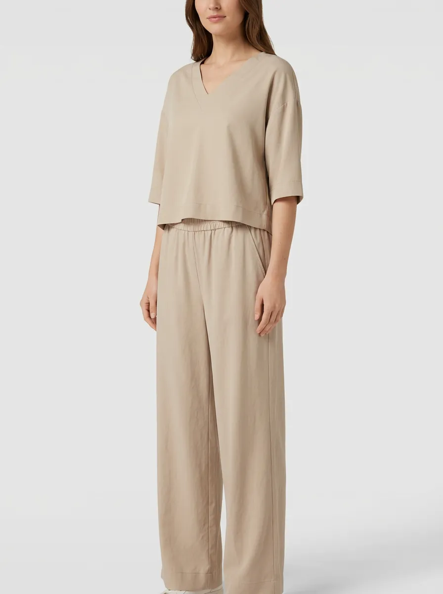 Women's Cropped V-Neck Top And Wide-Leg Trouser Two-Piece Set