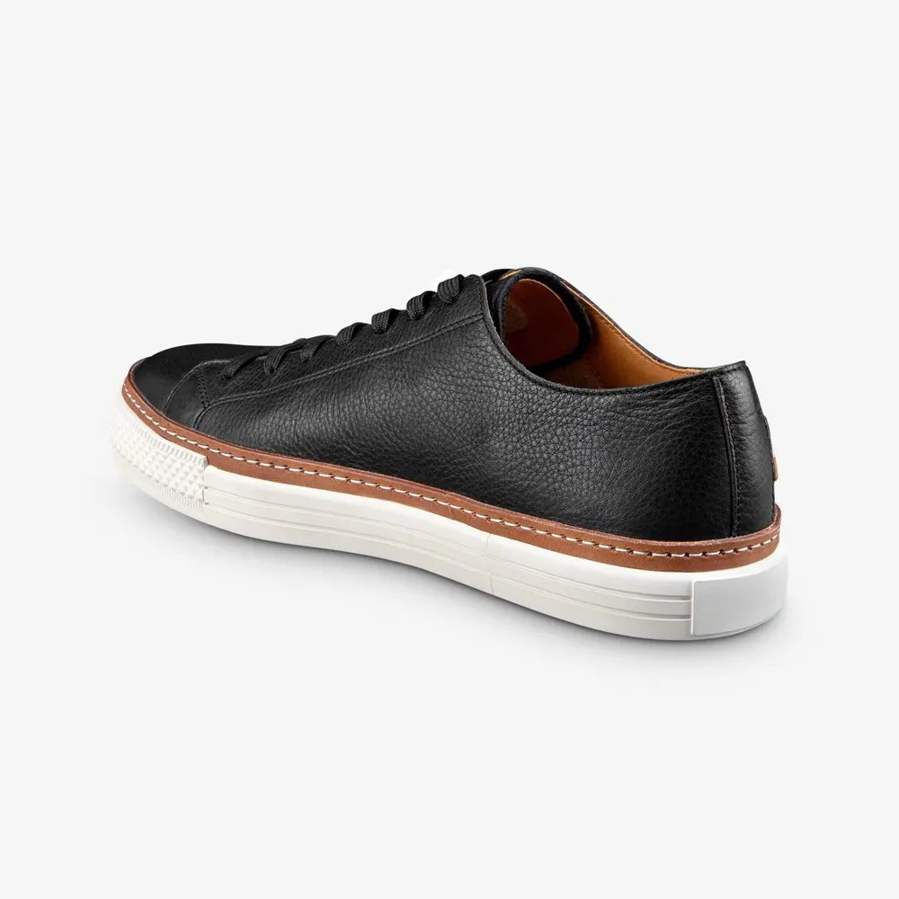 Relaxed Fit Casual Style Pull-On Sneaker
