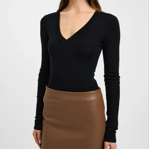 Sleek V Neck Women's Long Sleeve Tee