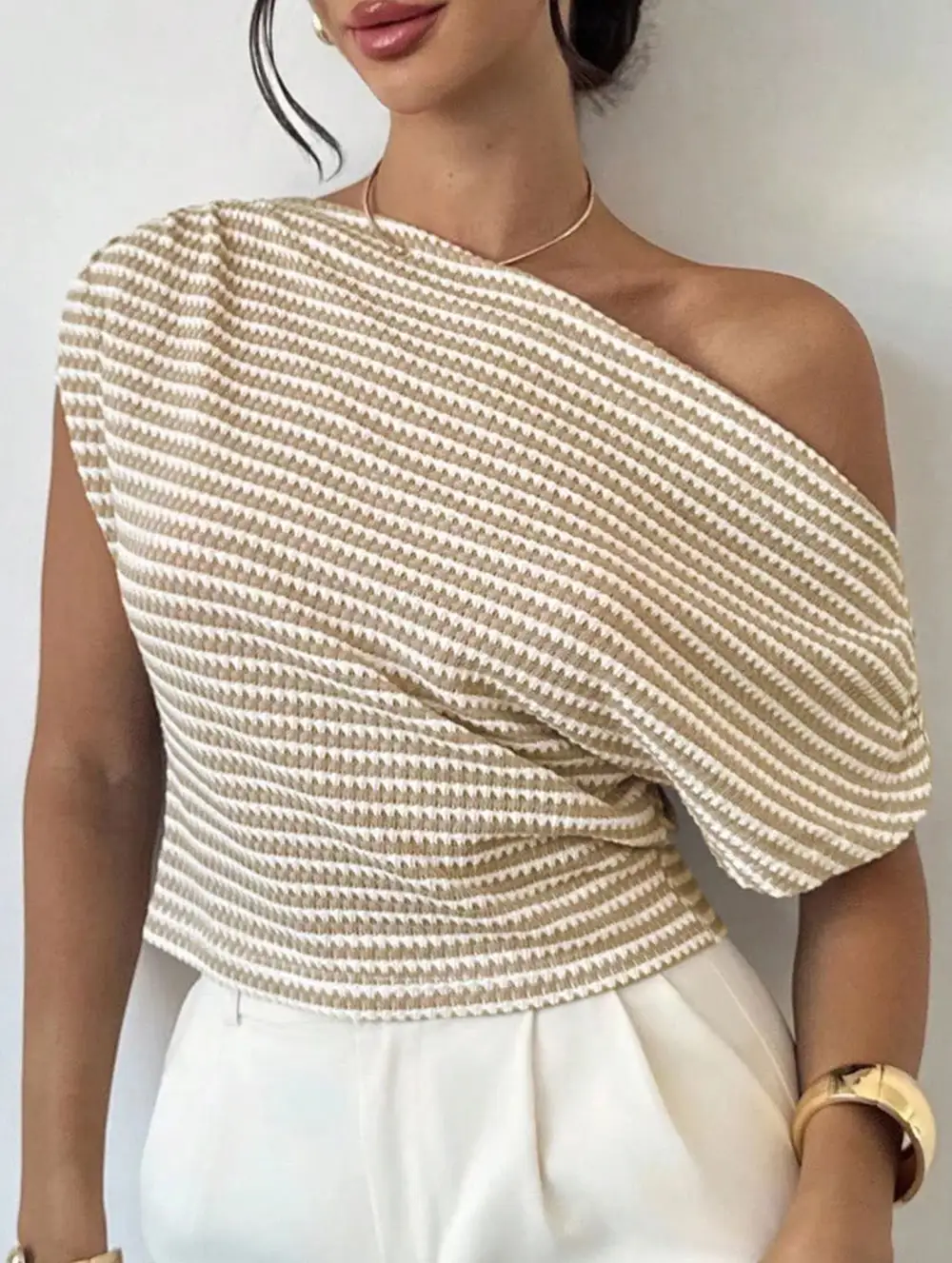 Asymmetric Shoulder Stripe Knit Tee
