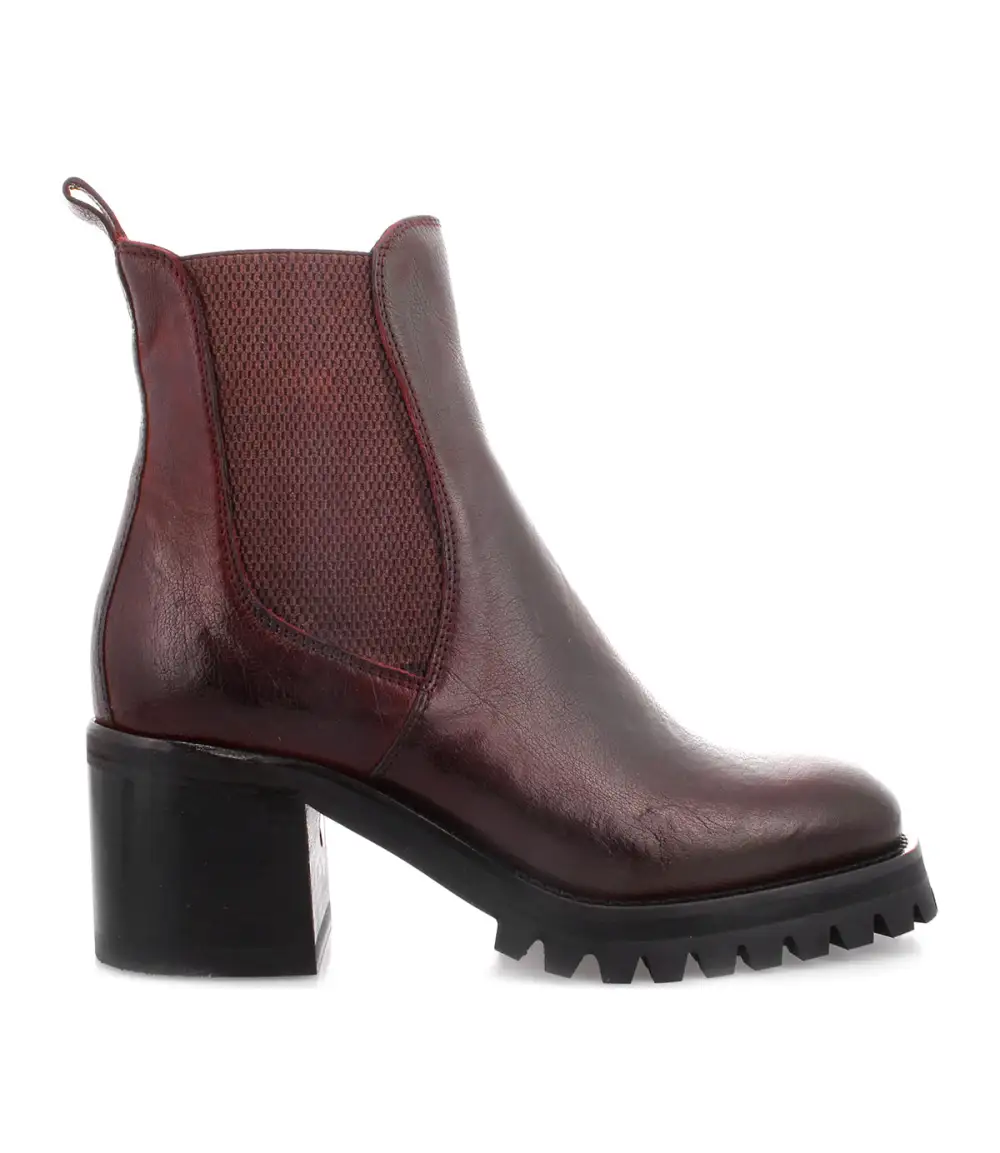 Heritage Refined Chelsea Boots