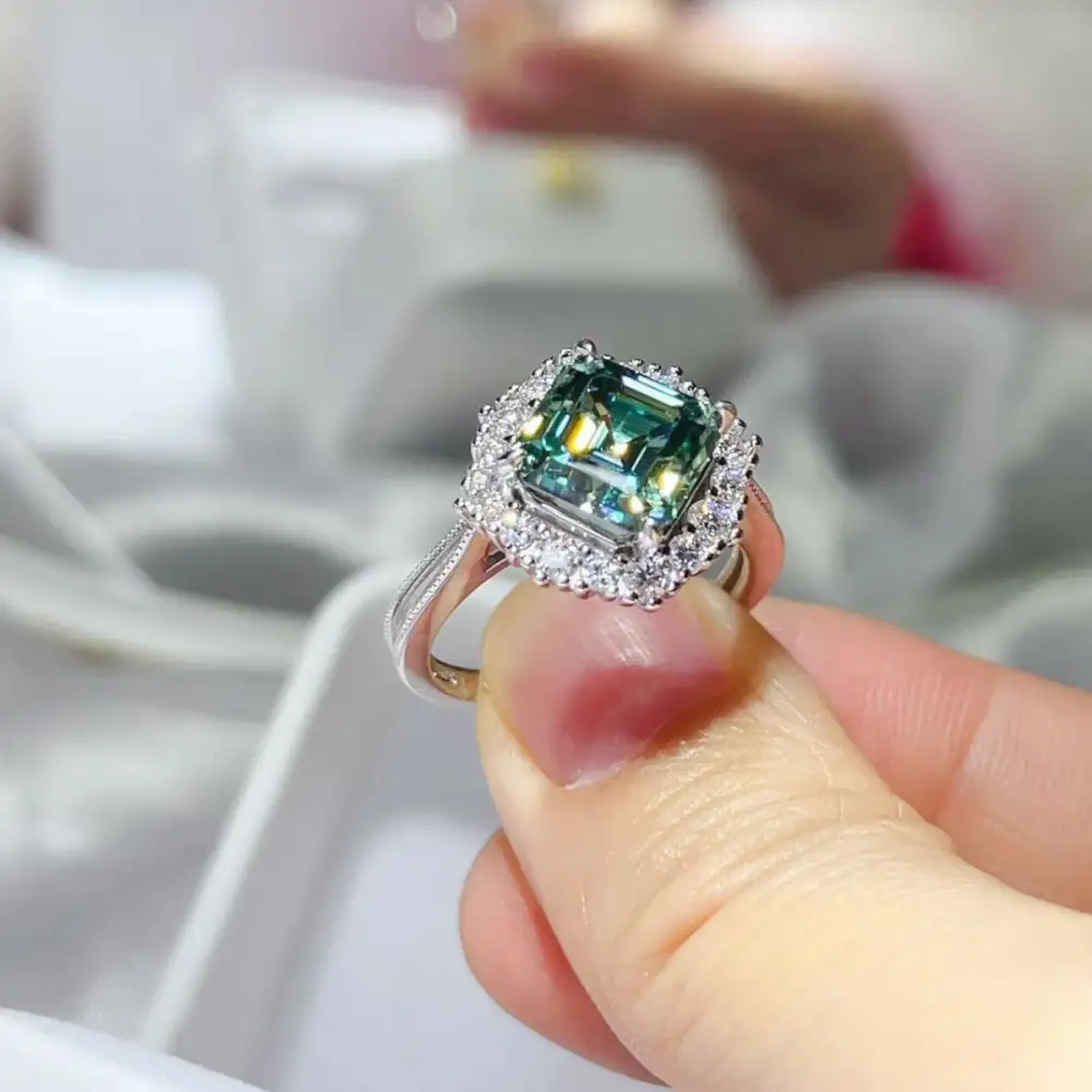 Classic Moissanite Ring