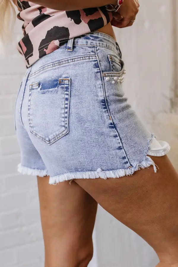 Studded Pockets Raw Hem Denim Shorts