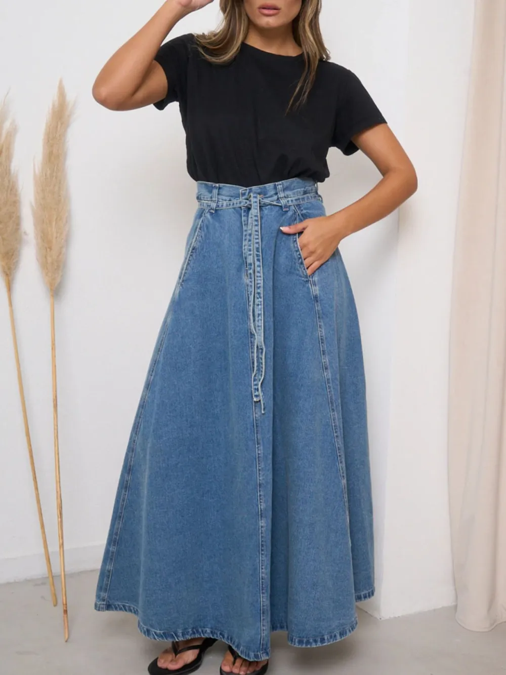 High-Waisted Skirt Maxi