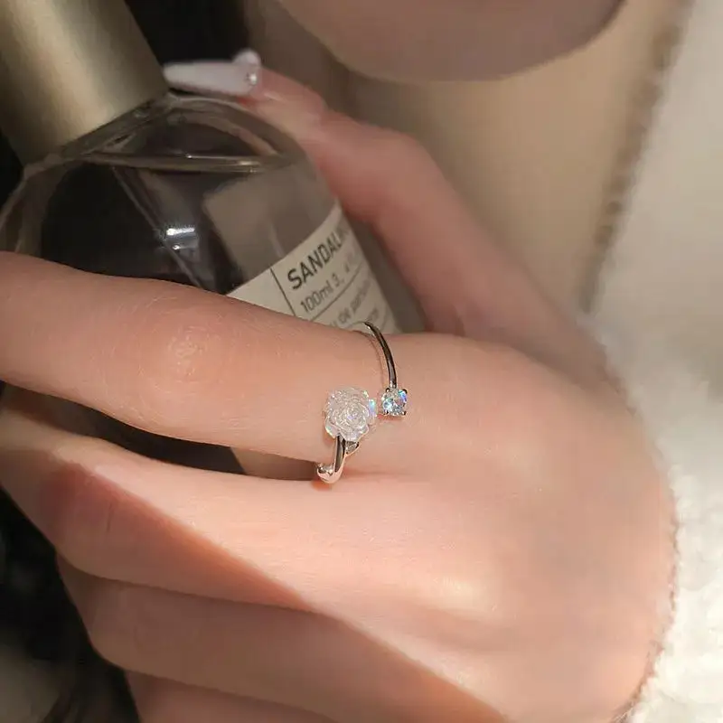 Minimal Adjustable Ring