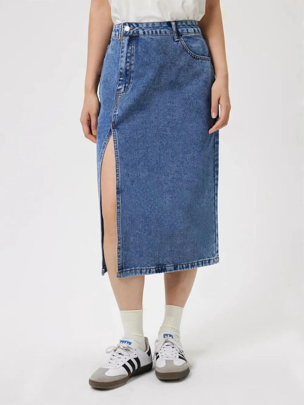 Everyday Denim Pocket Midi Skirt