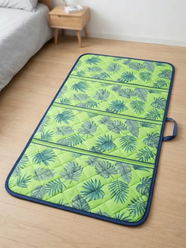 Tropical Leaf Pattern Cooling Mat