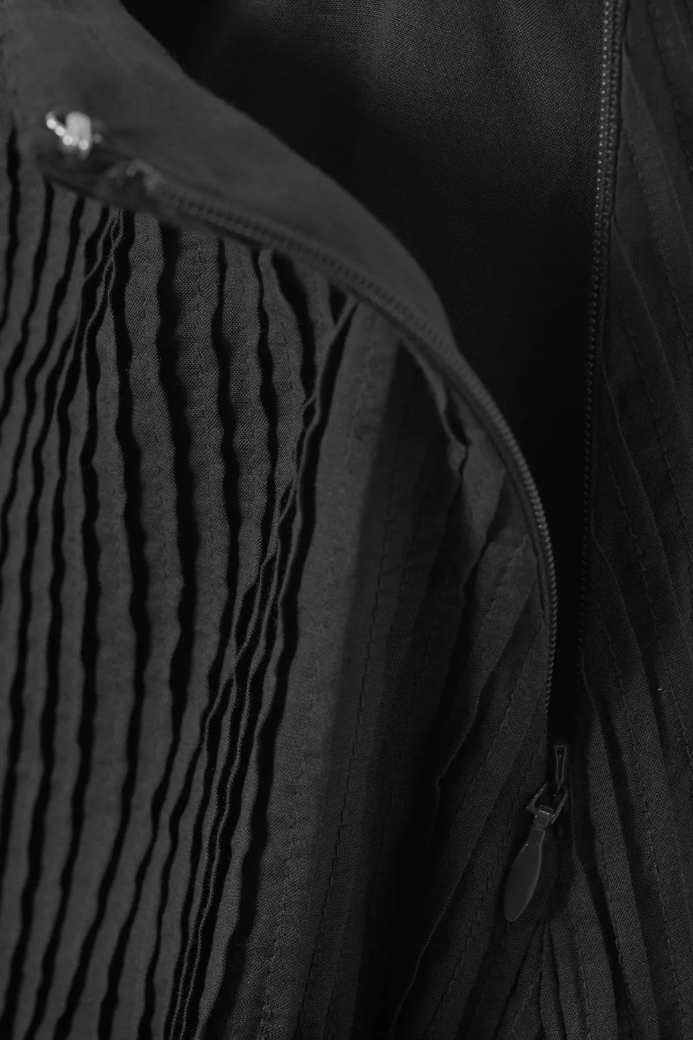Pleated Detail Maxi Skirt
