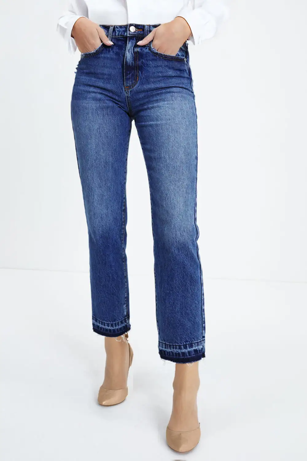 Women's Whiskered Wash Raw Hem Cropped Jeans