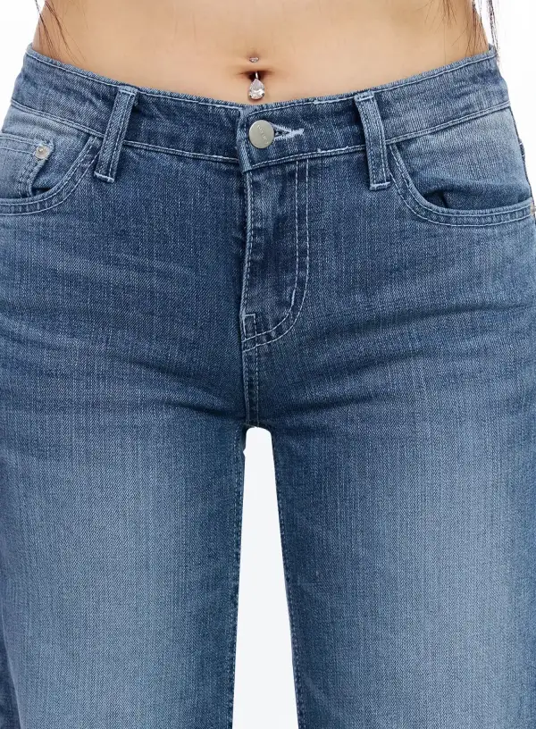 Low Rise Hip Pad Bootcut Jeans