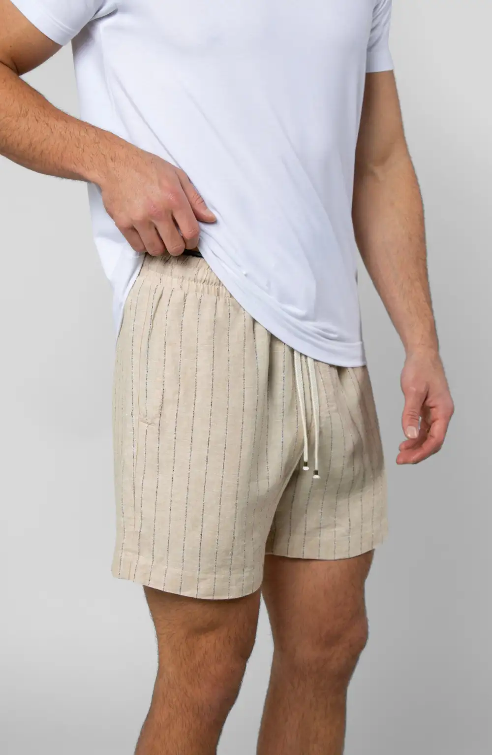 Men's Relaxed Linen Drawcord Shorts