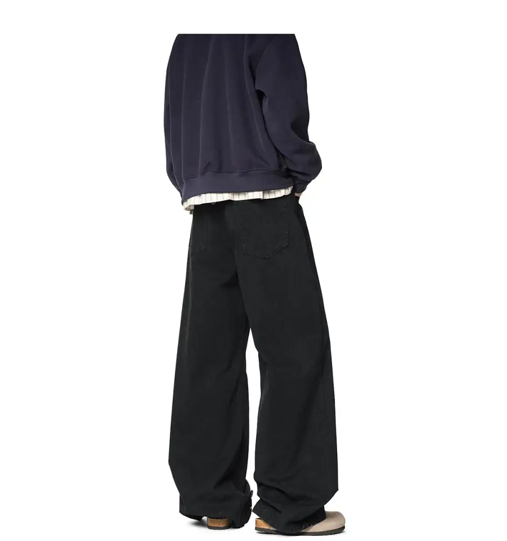 Wide-Leg Jeans