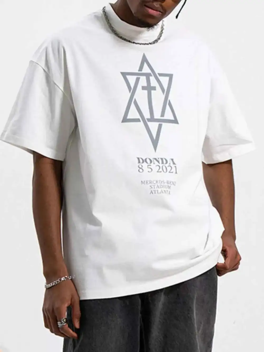 Relaxed Graphic Round Neck Half Sleeve T-Shirt