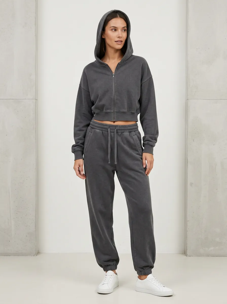 Active Studio-Look Women's Cropped Zip-Up Hoodie Jogger Active Set