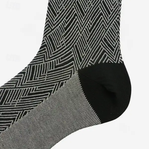 1 Pair Socks Black Color Plaid