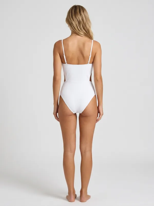 Women's Twist-Front Twist Cutout Ribbed One-Piece Swimsuit