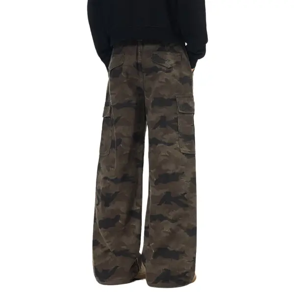 Modern Relaxed Cargo Denim Jeans