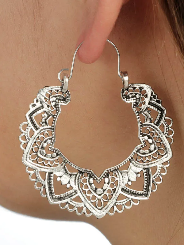 Vintage-Inspired Accent Earrings