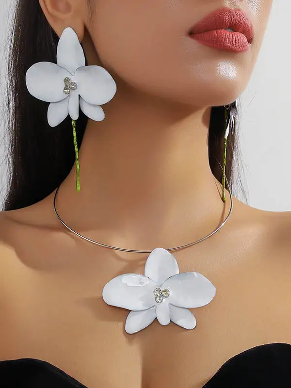 Lustrous Artisan-Inspired Accent Earrings