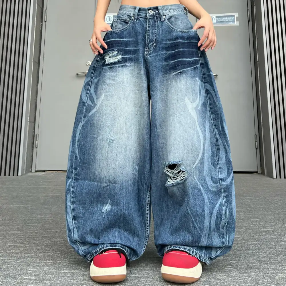 Baggy Distressed Washed Jeans
