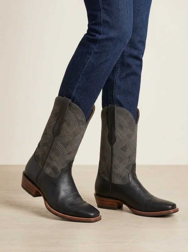 Men’s Classic Cowboy Style Embroidered Boots